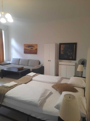 1 室のベッドルーム、WiFi、ベッドシーツ