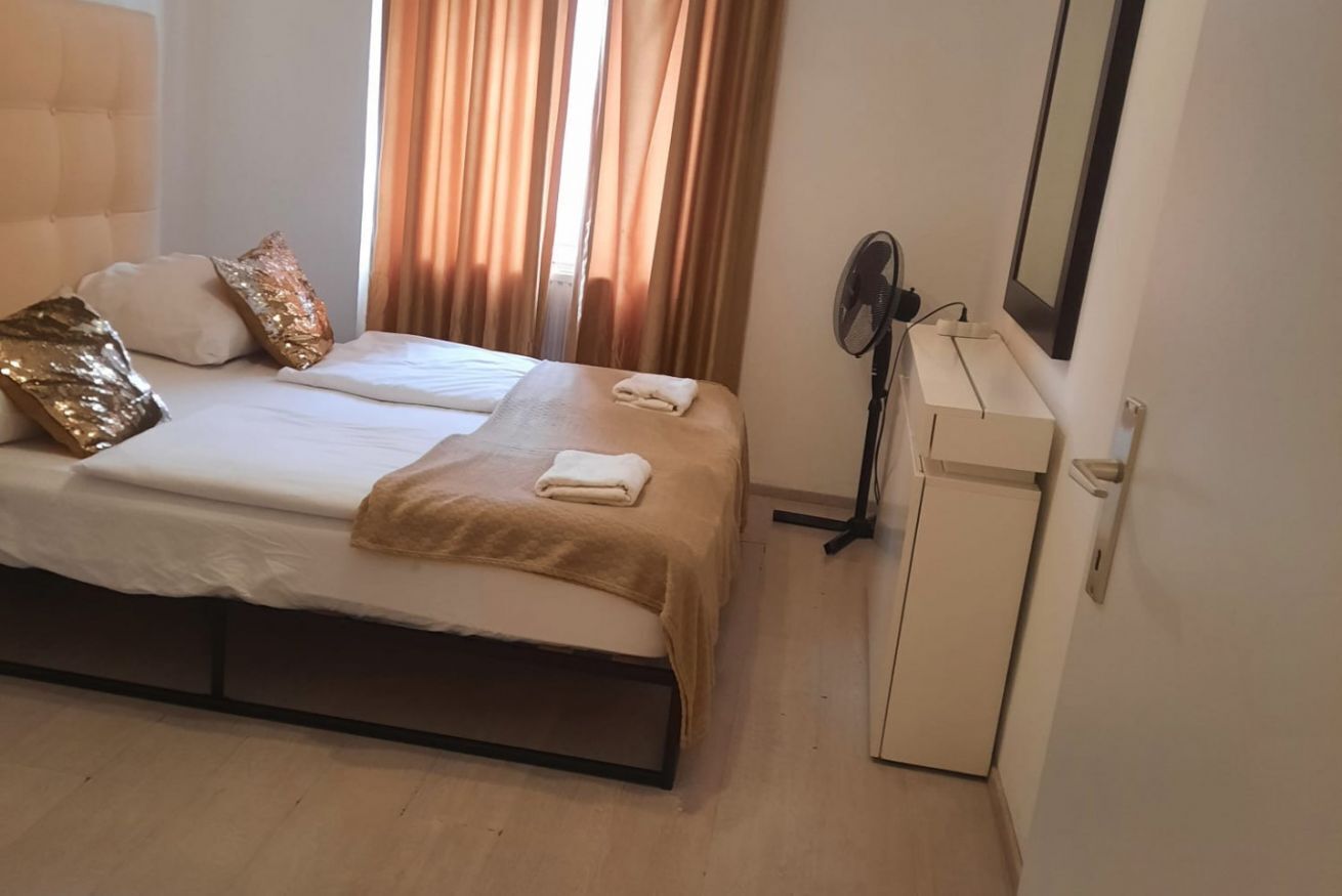 熨斗/熨衣板、免费 WiFi、床单