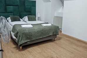 3 Schlafzimmer, Bügeleisen/Bügelbrett, WLAN, Bettwäsche