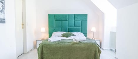 3 bedrooms, WiFi, bed sheets