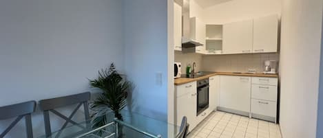 ثلاجة، ميكروويف، فرن، موقد طهي مسطح