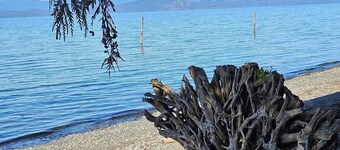 Luxury Oceanview Villa in the Heart of Qualicum Beach | Walk to Beach | Golf