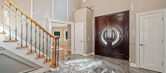 The President Mansion
Luxurious Family Retreat - 1.5 Miles to Beach