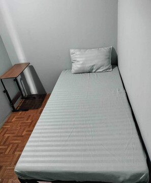 Quarto solteiro urbano, 1 quarto | Wi-Fi de cortesia