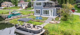 Cozy Lake Cottage: Chefs Kitchen, BBQ & Lake Views