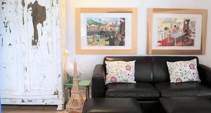 Super Cute Guesthouse in West Petaluma