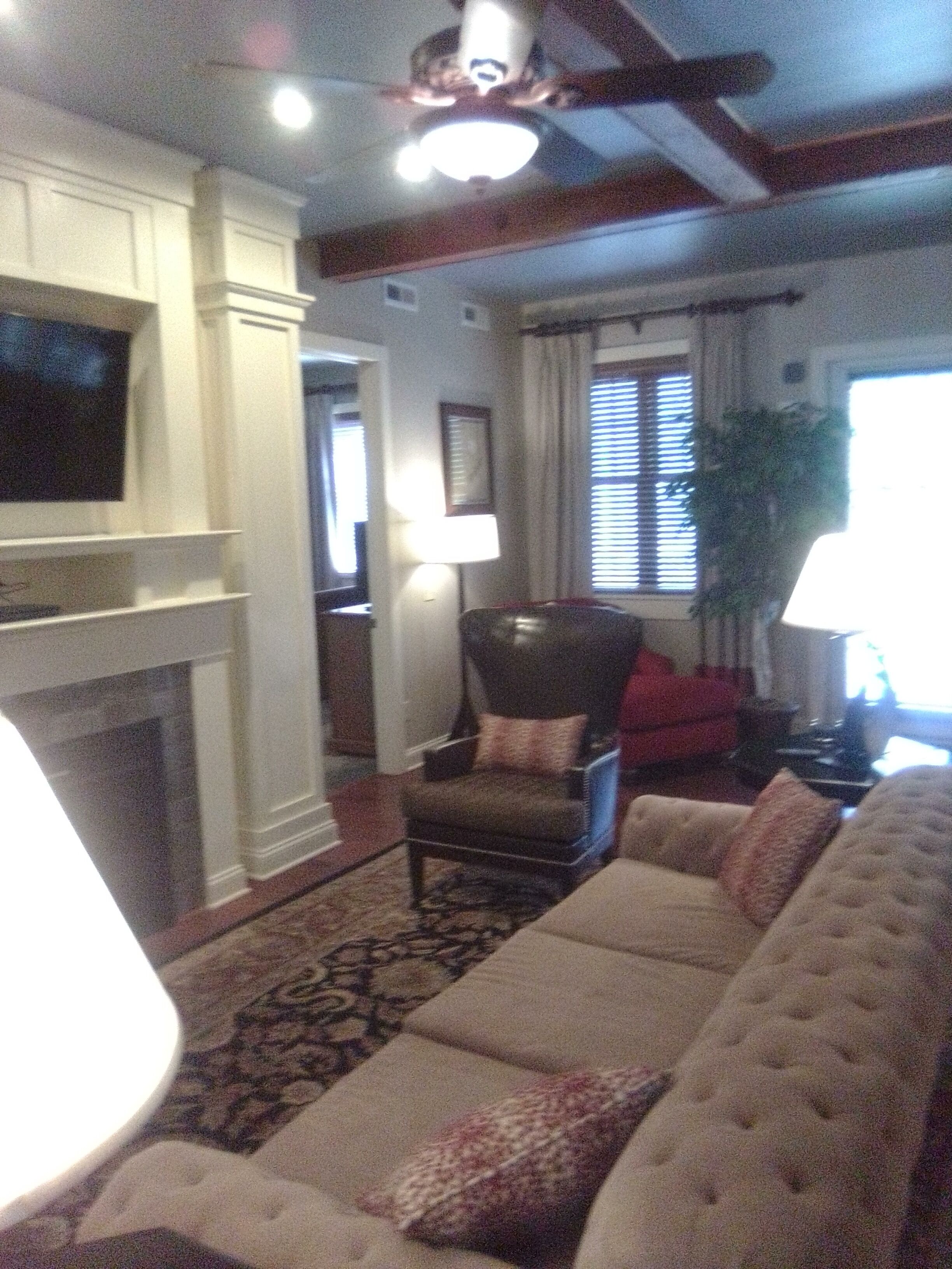 Smart TV, lareira, videogames