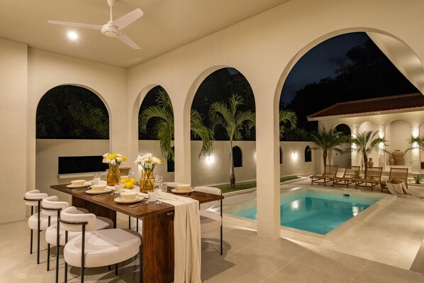 Deluxe Villa, 3 Bedrooms | Private kitchen