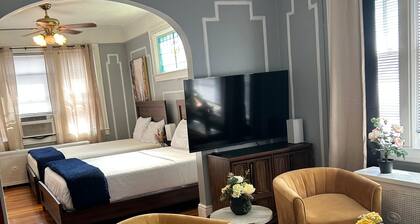 Location! Extra large 7 bed /1 bath unit with parking in Jersey City Heights.