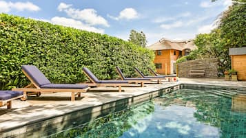 Opvarmet pool