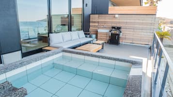 Biệt thự Deluxe, không hút thuốc, không được mang vật nuôi (Large Villa, 104, with Open-air Bath) | Hiên