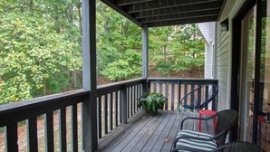 Property grounds - Heart of Homewood and Minutes from Birmingham (Birmingham)