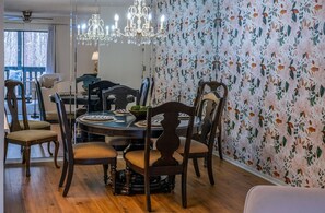 Dining - Cozy 2-bedroom condo in the heart of Homewood/Vestavia, minutes from Samford/UAB (Birmingham)