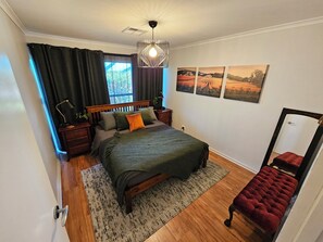 3 soverom, strykejern/-brett, wi-fi (inkludert) og sengetøy