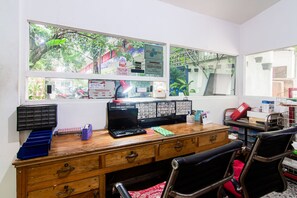 Reception - OYO 93691 Minongga Near One Belpark Mall (Jakarta)