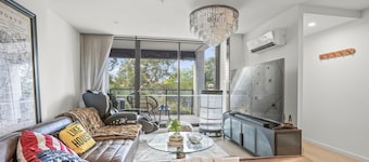 StayAU Modern Townhouse