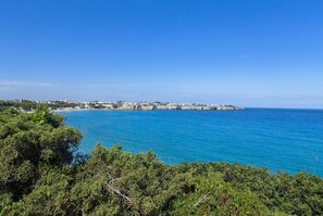 Standard House, 2 Bedrooms (Villetta Dei Puffi 40 meters from sea) | Bathroom | Shower, hair dryer, bidet, towels