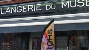 A storefront with signage reading "OULANGERIE DU MUSEE" and "Boulanger - Pâtissier". - Hidden beauty - low cost -courtyard -Best location (Paris)