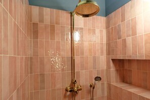 Shower, hair dryer, towels - Neptune - Escape with Sauna by Mon Petit Faré (Paris)