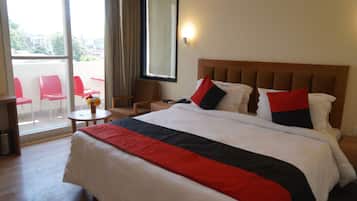 Premium Double Room | Premium bedding, desk, free WiFi, bed sheets