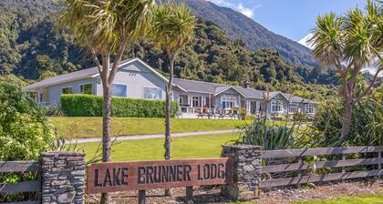 Lake Brunner Eco Lodge