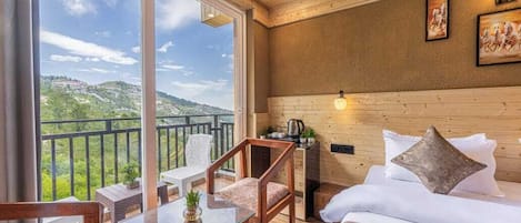 Deluxe Double Room | Free WiFi
