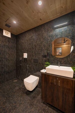 Deluxe Double Room | Bathroom | Hair dryer, slippers - The Charvi Retreat by Exotic Stays (Theog)