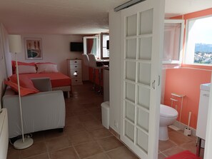 5 sovrum, strykjärn/strykbräda, resesäng och gratis wi-fi