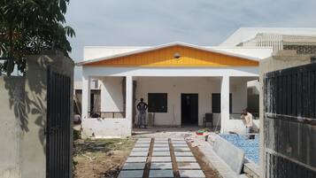 Entrada de la propiedad