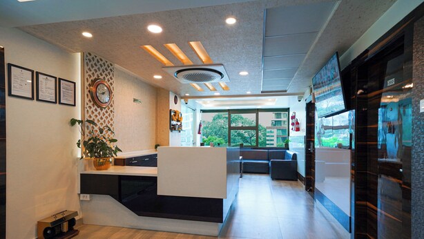 Reception - Open Hotel by Olive - JK Residency (Bengaluru)