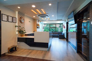 Reception - Open Hotel by Olive - JK Residency (Bengaluru)