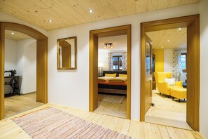 Interior - Ferienwohnung Gelb für 4 Personen mit Terrasse, 80m² (Inzell)