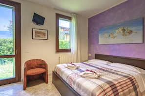 2 Schlafzimmer, Schreibtisch, WLAN, Bettwäsche