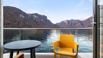 Deluxe Apartment | Terrace/patio