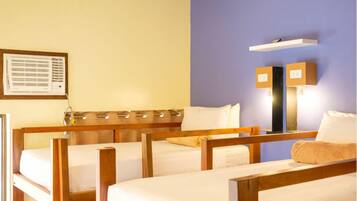 1 bedroom, desk, free WiFi, bed sheets