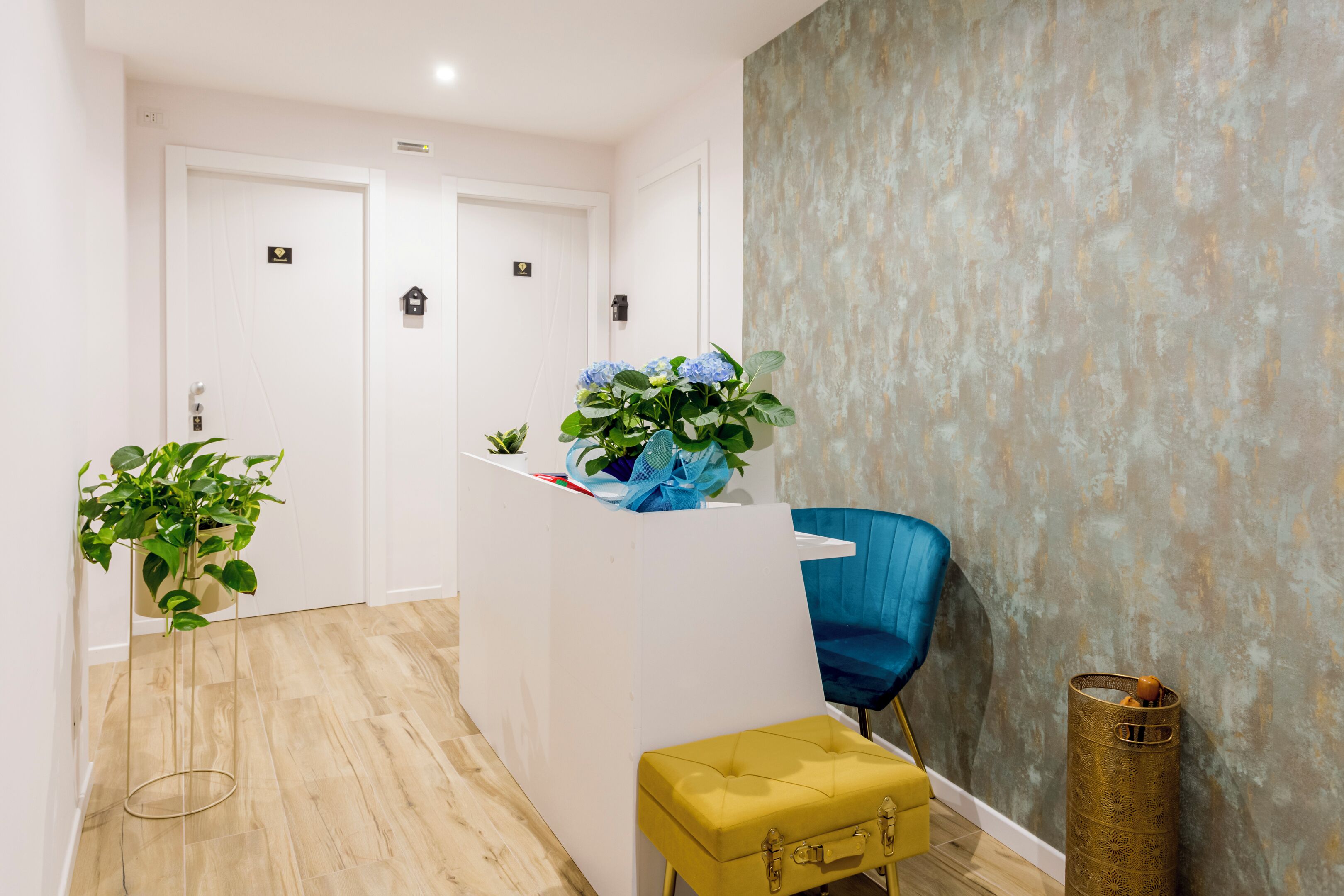 Télévision à écran plat de 40 pouces avec chaînes par satellite