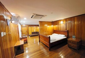 Standard Double Room | Laptop workspace, free WiFi - Chopra Farms and Resorts (Gurugram)