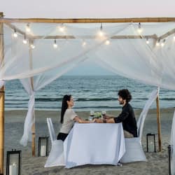 Couples’ dining