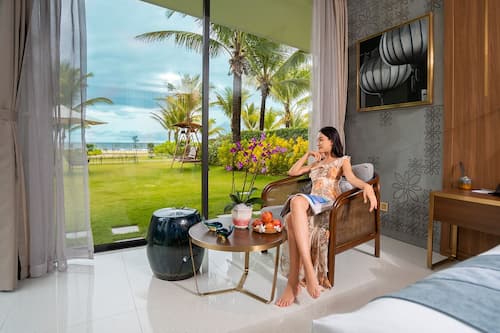 Three Bedroom Garden View Pool Villa