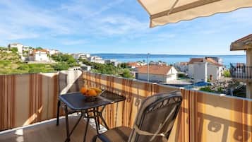 Apartment | Terrace/patio