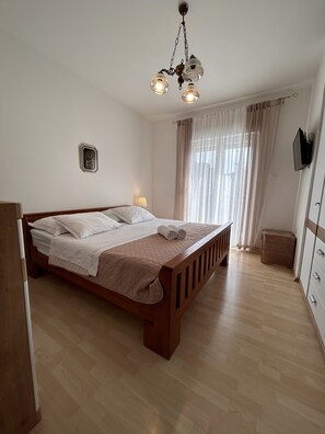 Căn hộ | 2 phòng ngủ, trang trí khác biệt 