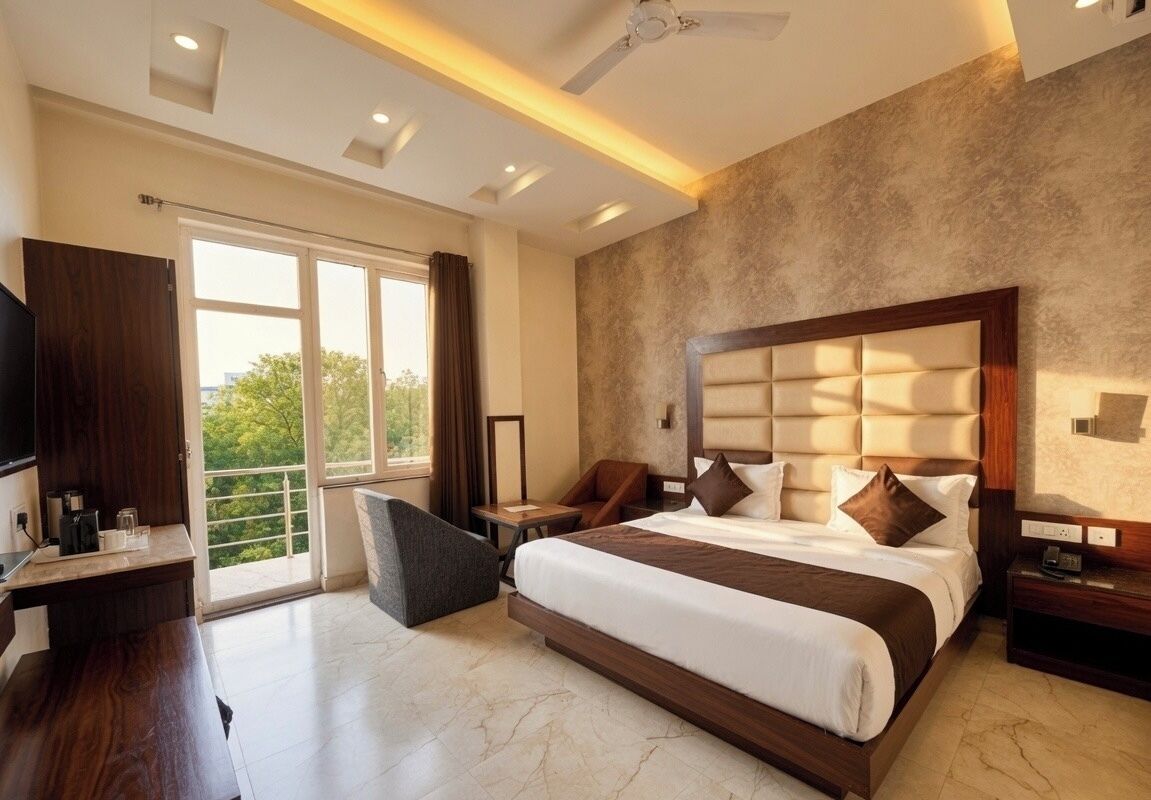 Soundproofing, iron/ironing board, free WiFi, bed sheets