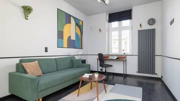 Apartment, 1 Bedroom, 2 Bathrooms | Living room