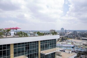 Apartment (2 Bedrooms) | Interior - The Skies by YourHost Nairobi (Nairobi)