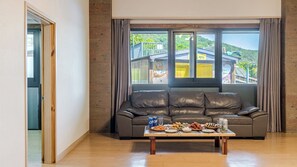 Basic-Zimmer, 2 Schlafzimmer (S02 ((Dokchae,BBQ)) | 1 Schlafzimmer, kostenloses WLAN