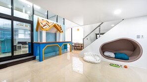 Quarto básico, 1 quarto (A202(Pet,Spa,BBQ)) | 1 quarto, Wi-Fi de cortesia