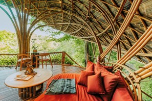 Copper House - One Bedroom Valley View | Living area - Bambu Indah Resort (Ubud)