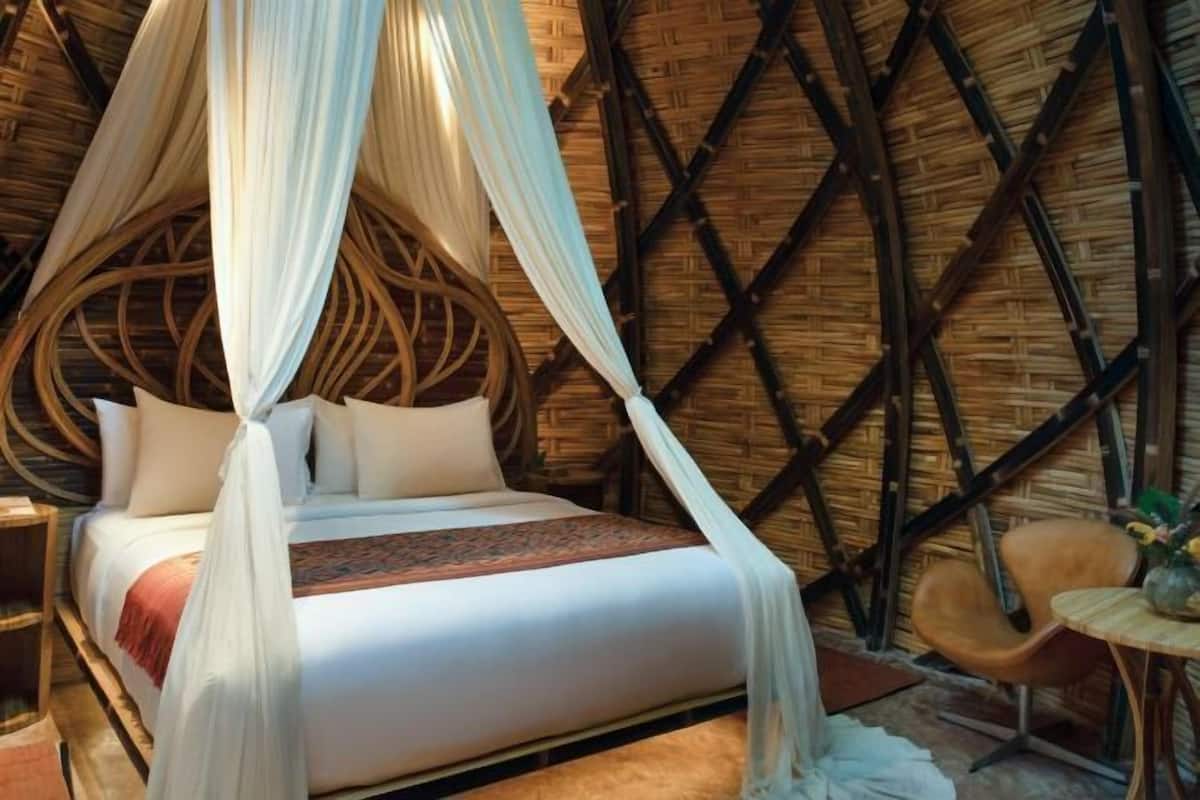 1 habitación, ropa de cama de alta calidad y minibar