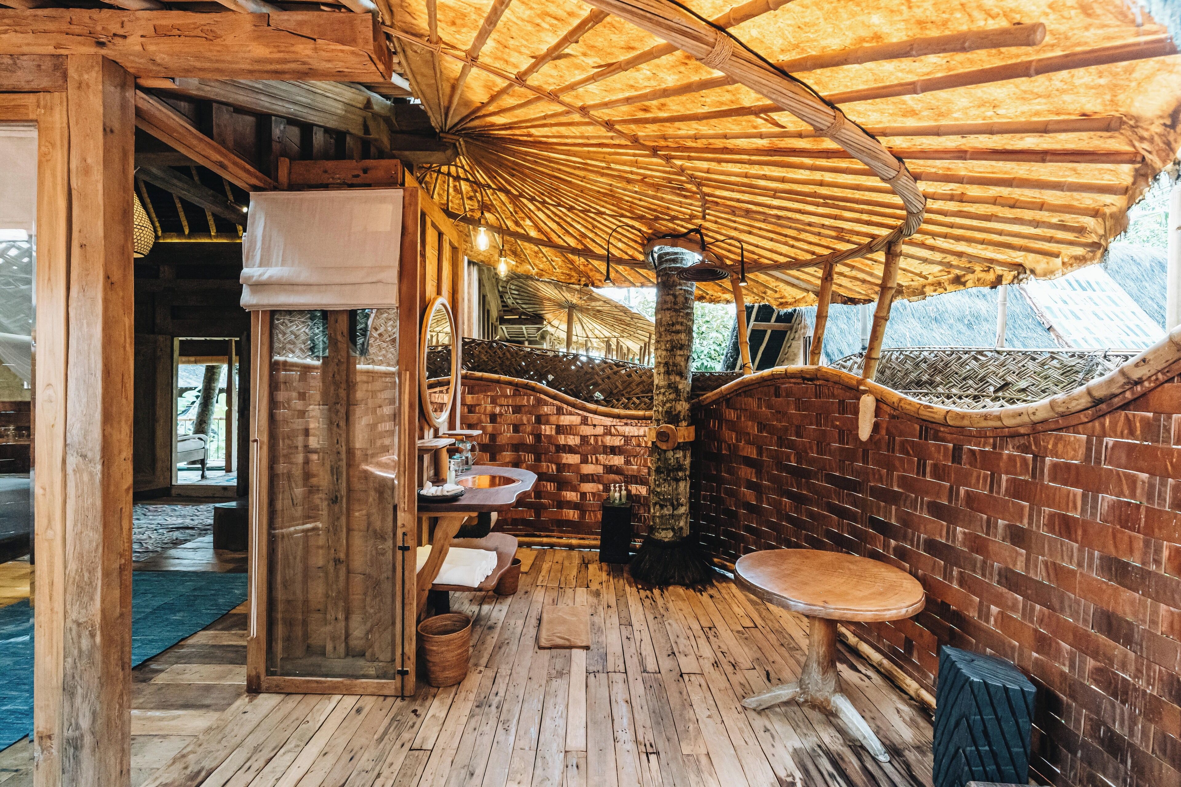 Kelapa House - One Bedroom Suite Ricefield View | Bathroom | Free toiletries, hair dryer, bathrobes, slippers