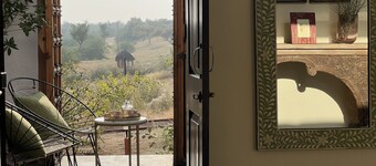 カネールリトリート - インディアのファーストデザートボタニカルリゾート